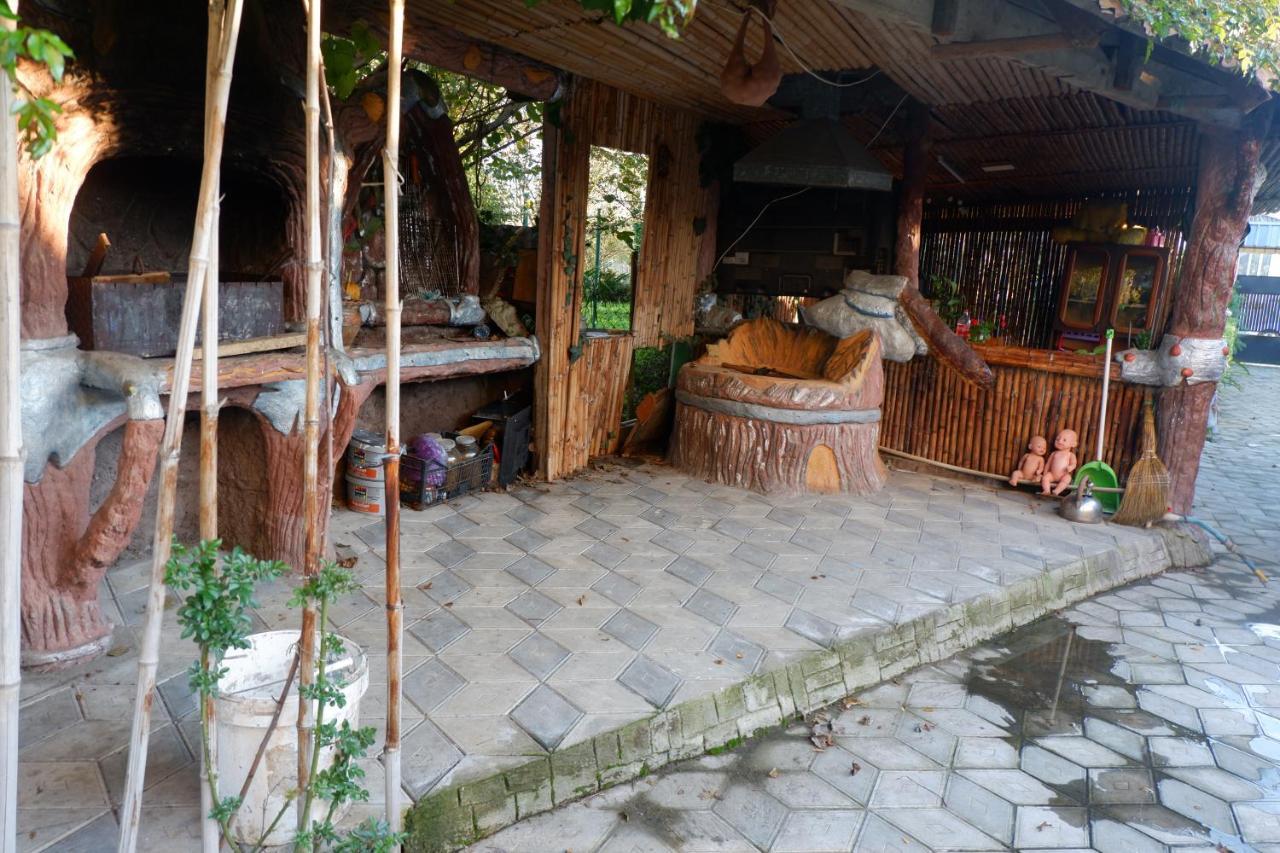 Rezo'S Ranch Daire Samtredia Dış mekan fotoğraf